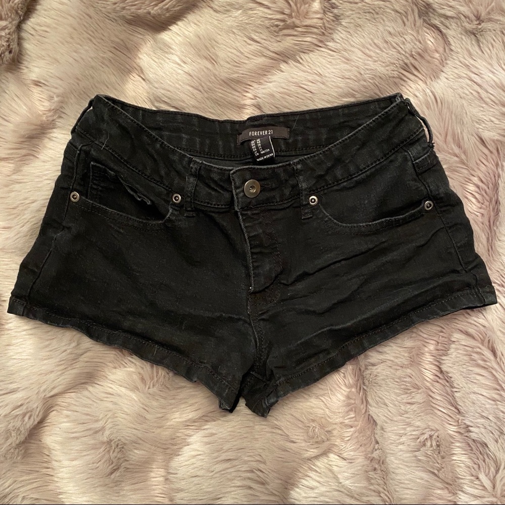 🐬 Forever 21 Black Denim‎ Shorts
